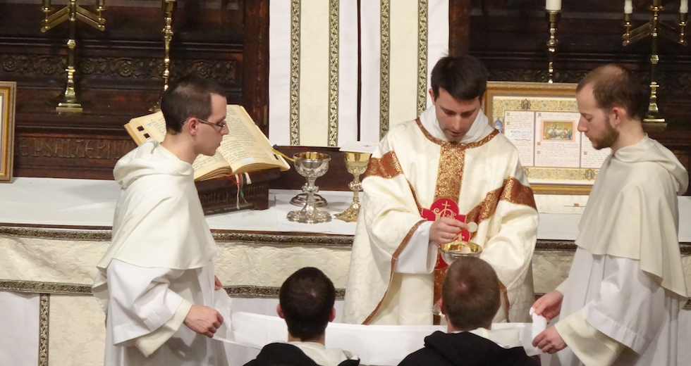 Dominican Rite Mass at DHS - Dominican Friars Province of St. Joseph